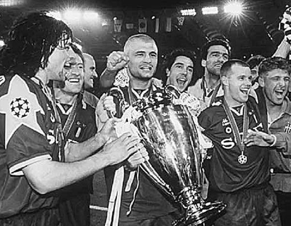 Иллюстрация к книге — История Лиги Чемпионов [i_074.jpg]