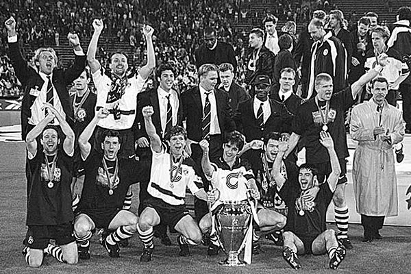 Иллюстрация к книге — История Лиги Чемпионов [i_075.jpg]