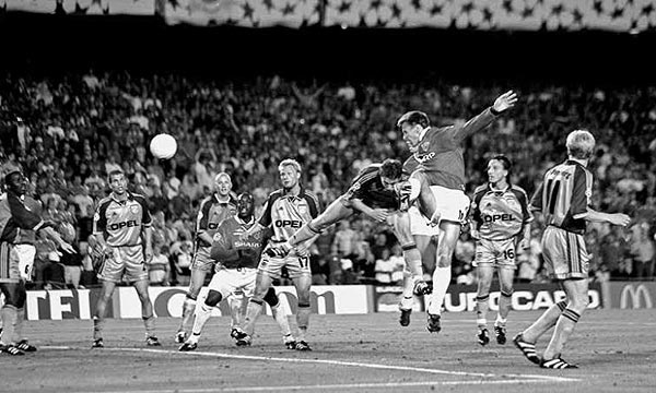 Иллюстрация к книге — История Лиги Чемпионов [i_085.jpg]