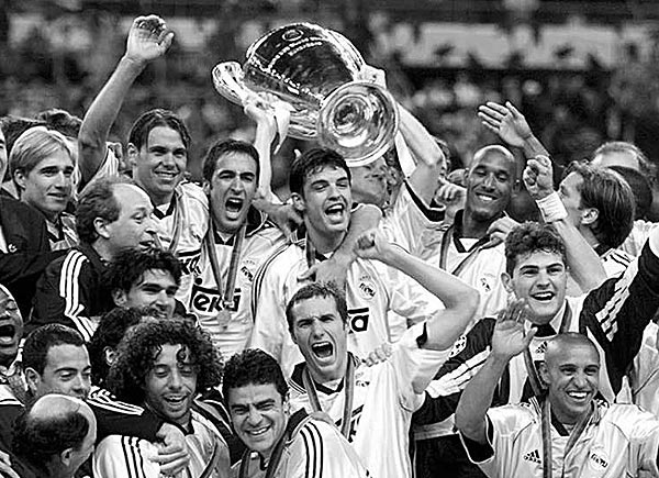 Иллюстрация к книге — История Лиги Чемпионов [i_088.jpg]