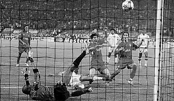 Иллюстрация к книге — История Лиги Чемпионов [i_101.jpg]