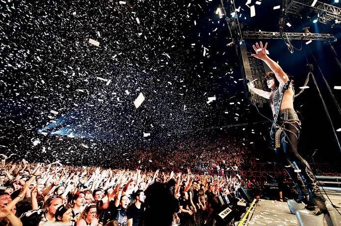 Иллюстрация к книге — KISS. Лицом к музыке: срывая маску [i_046.jpg]