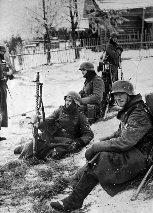 Иллюстрация к книге — Чудо под Москвой [i_011.jpg]