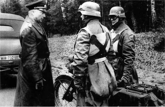 Иллюстрация к книге — Чудо под Москвой [i_016.jpg]