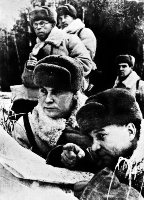 Иллюстрация к книге — Чудо под Москвой [i_045.jpg]