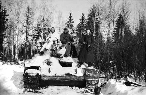 Иллюстрация к книге — Чудо под Москвой [i_100.jpg]