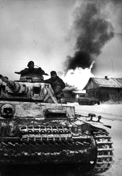 Иллюстрация к книге — Чудо под Москвой [i_102.jpg]