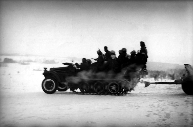 Иллюстрация к книге — Чудо под Москвой [i_109.jpg]