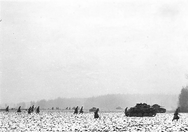 Иллюстрация к книге — Чудо под Москвой [i_153.jpg]