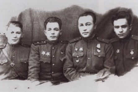 Иллюстрация к книге — Конон Молодый [i_013.jpg]