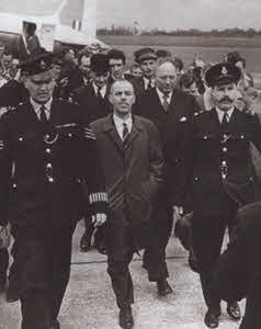 Иллюстрация к книге — Конон Молодый [i_033.jpg]