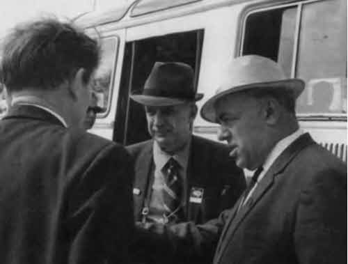 Иллюстрация к книге — Виктор Муравленко [nonjpegpng__500jpegshir31.jpg]