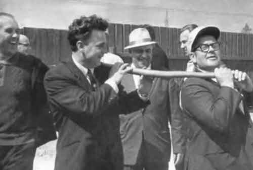 Иллюстрация к книге — Виктор Муравленко [nonjpegpng__500jpegshir41.jpg]