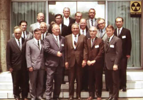 Иллюстрация к книге — Виктор Муравленко [nonjpegpng__500jpegshir45.jpg]