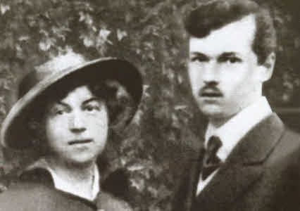 Иллюстрация к книге — Коллонтай [i_007.jpg]