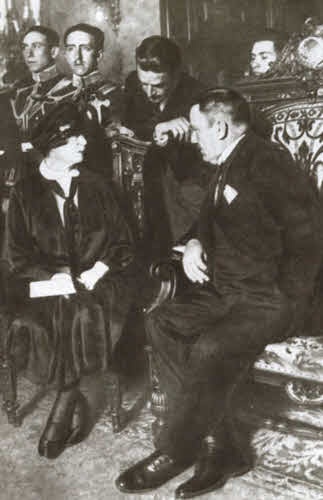 Иллюстрация к книге — Коллонтай [i_032.jpg]