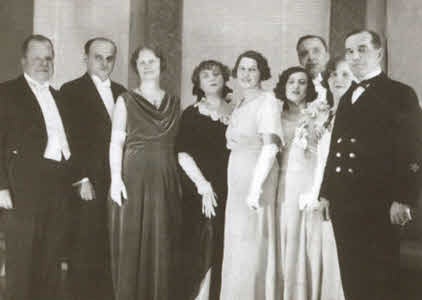 Иллюстрация к книге — Коллонтай [i_052.jpg]