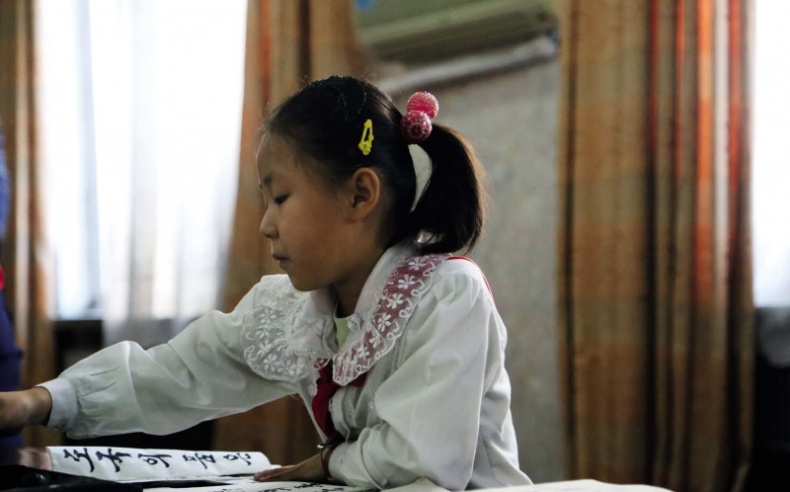 Иллюстрация к книге — Спросите у северокорейца. Бывшие граждане о жизни внутри самой закрытой страны мира [i_041.jpg]