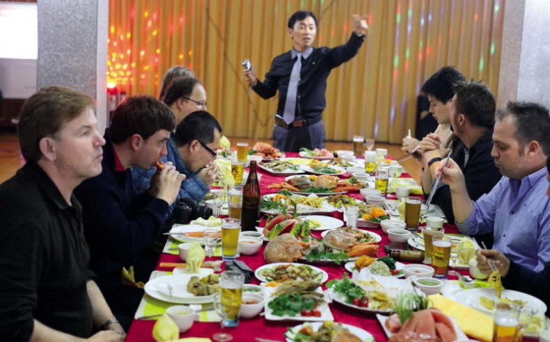 Иллюстрация к книге — Спросите у северокорейца. Бывшие граждане о жизни внутри самой закрытой страны мира [i_052.jpg]