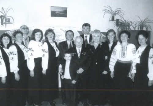 Иллюстрация к книге — Калашников [i_053.jpg]