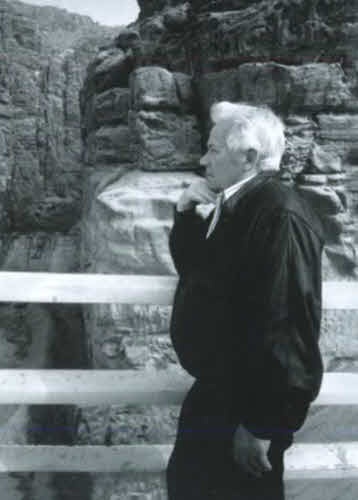 Иллюстрация к книге — Калашников [i_062.jpg]