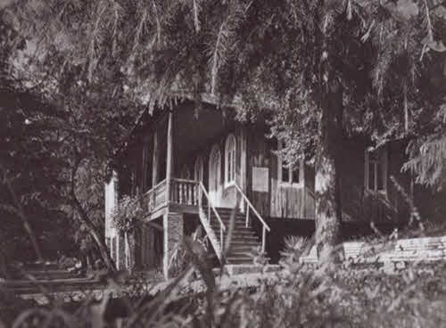 Иллюстрация к книге — Маяковский. Трагедия-буфф в шести действиях [i_011.jpg]