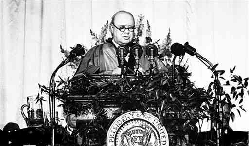 Иллюстрация к книге — Всемирная история для тех, кто всё забыл [i_110.jpg]