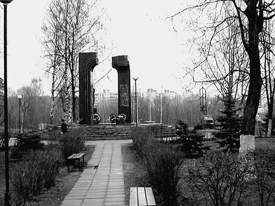 Иллюстрация к книге — Путешествие из Москвы в Ярославль. Москва – Сергиев Посад – Переславль-Залесский – Ростов Великий – Ярославль [_009.jpg]