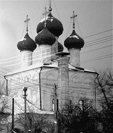 Иллюстрация к книге — Путешествие из Москвы в Ярославль. Москва – Сергиев Посад – Переславль-Залесский – Ростов Великий – Ярославль [_010.jpg]