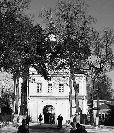 Иллюстрация к книге — Путешествие из Москвы в Ярославль. Москва – Сергиев Посад – Переславль-Залесский – Ростов Великий – Ярославль [_043.jpg]