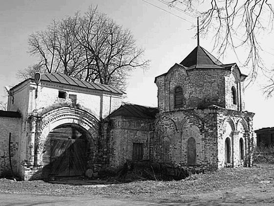 Иллюстрация к книге — Путешествие из Москвы в Ярославль. Москва – Сергиев Посад – Переславль-Залесский – Ростов Великий – Ярославль [_074.jpg]