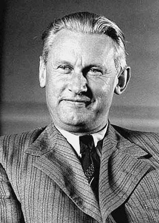 Иллюстрация к книге — Путешествие из Москвы в Ярославль. Москва – Сергиев Посад – Переславль-Залесский – Ростов Великий – Ярославль [_130.jpg]