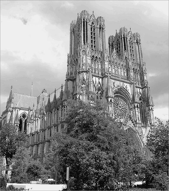 Иллюстрация к книге — Франция. Страна королей и пяти республик  [_103.jpg]