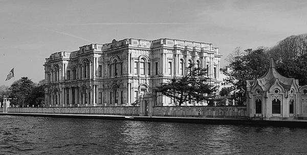 Иллюстрация к книге — Стамбул. Новый Вавилон на берегах Босфора  [_104.jpg]