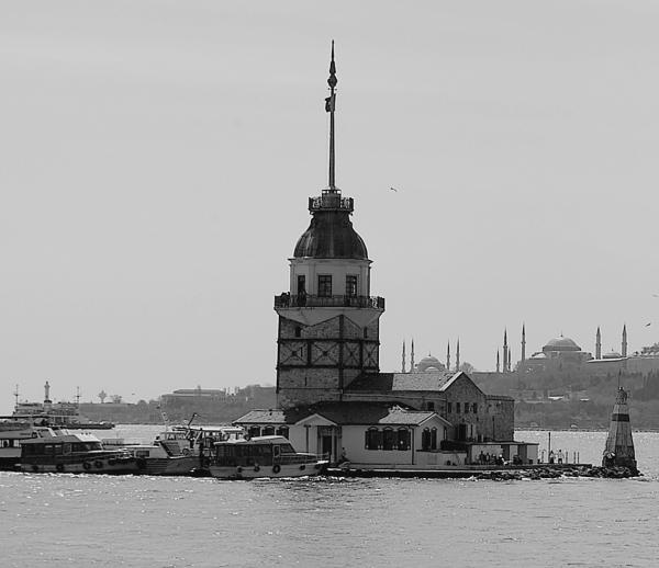 Иллюстрация к книге — Стамбул. Новый Вавилон на берегах Босфора  [_110.jpg]