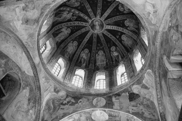 Иллюстрация к книге — Стамбул. Новый Вавилон на берегах Босфора  [_36.jpg]