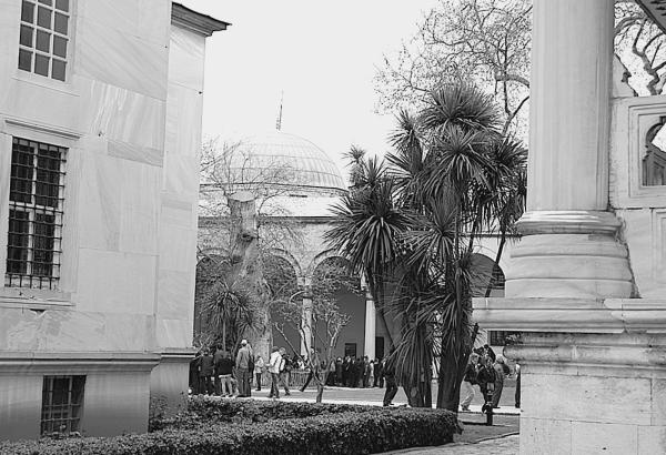 Иллюстрация к книге — Стамбул. Новый Вавилон на берегах Босфора  [_48.jpg]