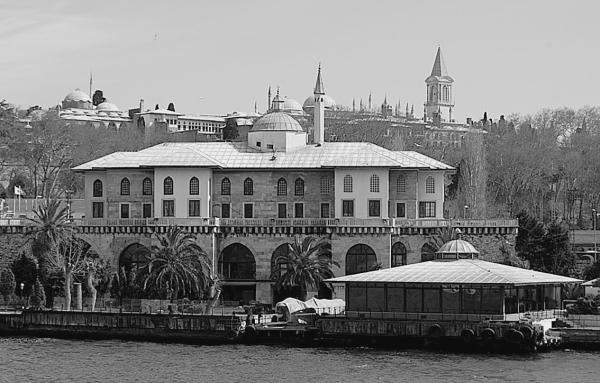 Иллюстрация к книге — Стамбул. Новый Вавилон на берегах Босфора  [_60.jpg]