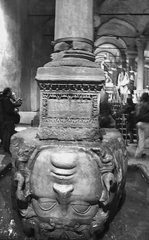 Иллюстрация к книге — Стамбул. Новый Вавилон на берегах Босфора  [_73.jpg]