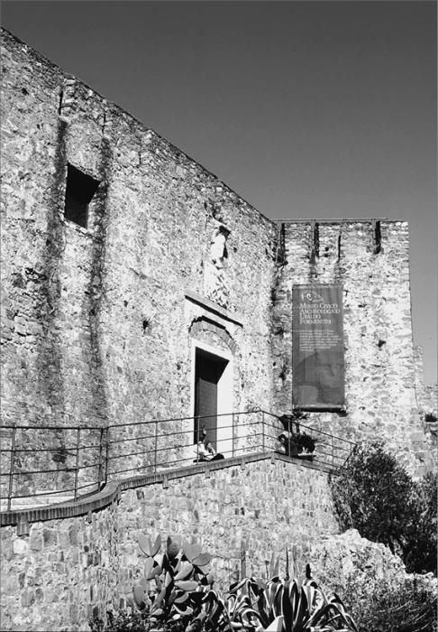 Иллюстрация к книге — Лазурный берег. Ривьеры Франции, Монако и Италии  [ccxw.jpg]