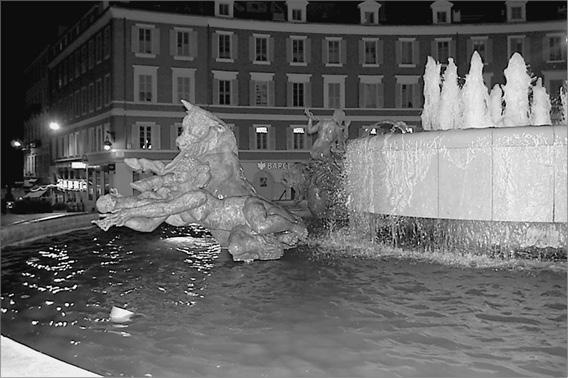 Иллюстрация к книге — Лазурный берег. Ривьеры Франции, Монако и Италии  [dsc_0099.jpg]