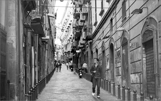 Иллюстрация к книге — Неаполитанская Ривьера. Неаполь. Капри. Искья. Прочида  [_004.jpg]