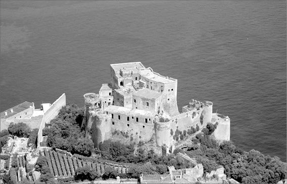 Иллюстрация к книге — Неаполитанская Ривьера. Неаполь. Капри. Искья. Прочида  [_088.jpg]