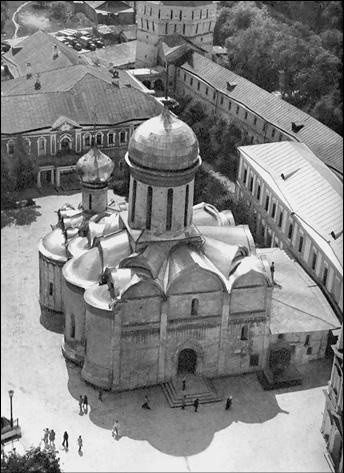 Иллюстрация к книге — Подмосковье. Природа. История. Экономика. Культура. Достопримечательности. Религиозные центры  [_047.jpg]