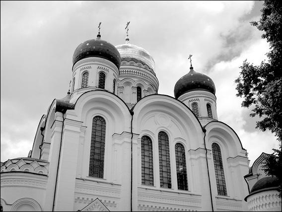 Иллюстрация к книге — Подмосковье. Природа. История. Экономика. Культура. Достопримечательности. Религиозные центры  [_062.jpg]