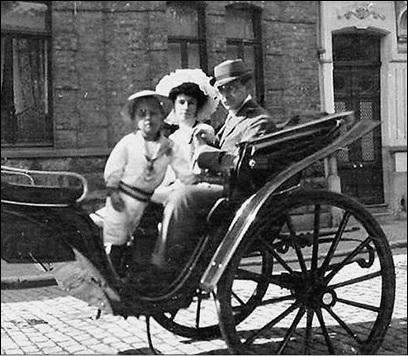 Иллюстрация к книге — Пригороды Санкт-Петербурга. От Петергофа до Гатчины  [_031.jpg]