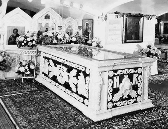 Иллюстрация к книге — Путешествие по храмам и монастырям Санкт-Петербурга  [_054.jpg]