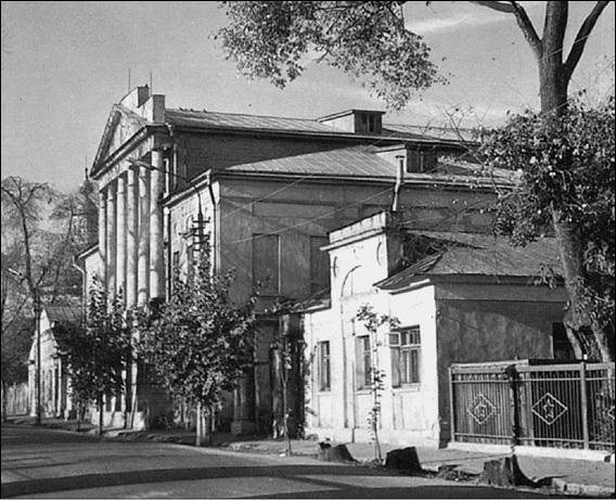 Иллюстрация к книге — Усадьбы Подмосковья. История. Владельцы. Жители. Архитектура  [_074.jpg]