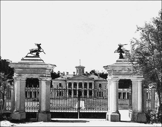 Иллюстрация к книге — Усадьбы Подмосковья. История. Владельцы. Жители. Архитектура  [_113.jpg]