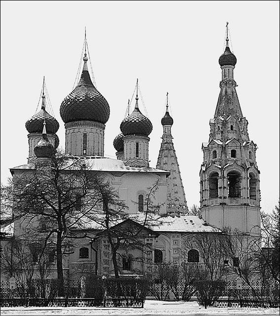 Иллюстрация к книге — Ярославская земля. Природа. История. Экономика. Культура. Достопримечательности. Религиозные центры  [_026.jpg]